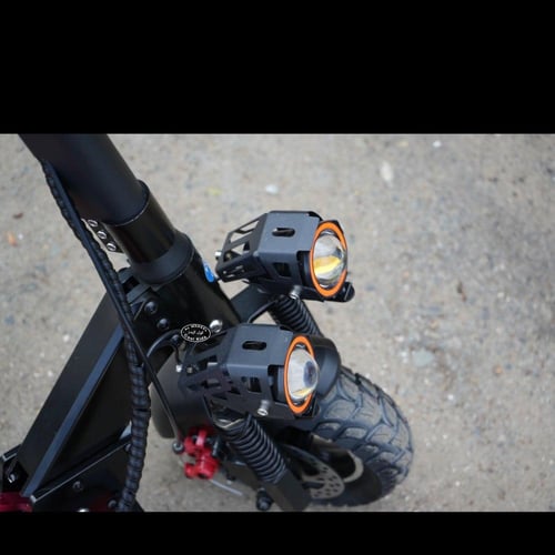 سكوتر الوحش الكهربائي 48 فولت باللون الاحمر والاسو...