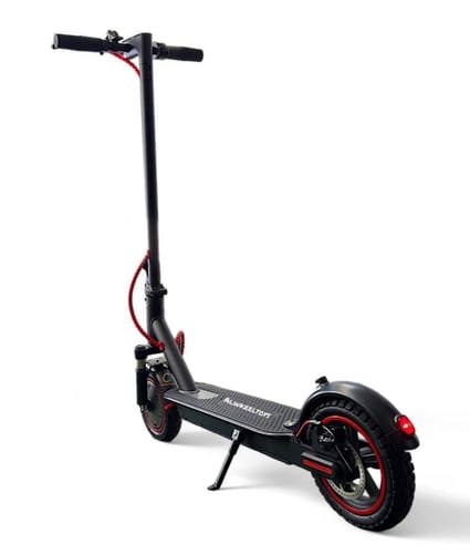 اسكوتر كهربائي بمساعدات