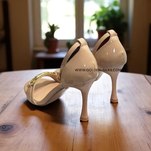 كعب فيندي بيج لماع مقاس 37