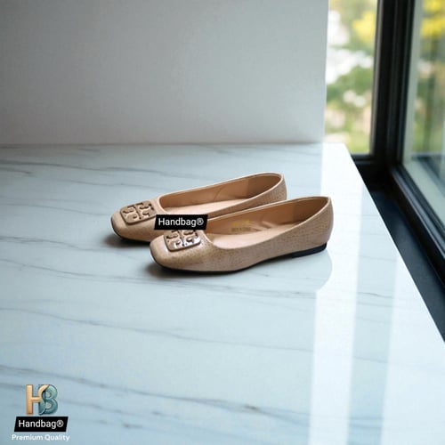 حذاء توري بورش بني مقاس 36