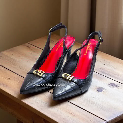 كعب كارولينا هيريرا أسود مقاس 37