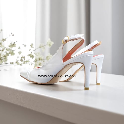 كعب كارولينا هيريرا أبيض لماع ومطفي مقاس 37