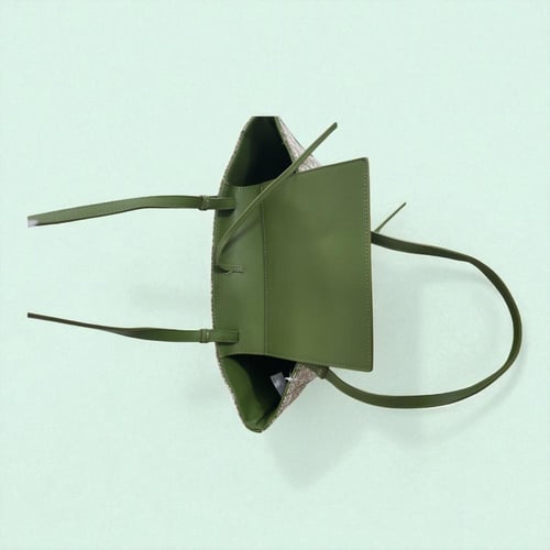 حقيبة لوي قماشية وسط فاخرة لون عشبي