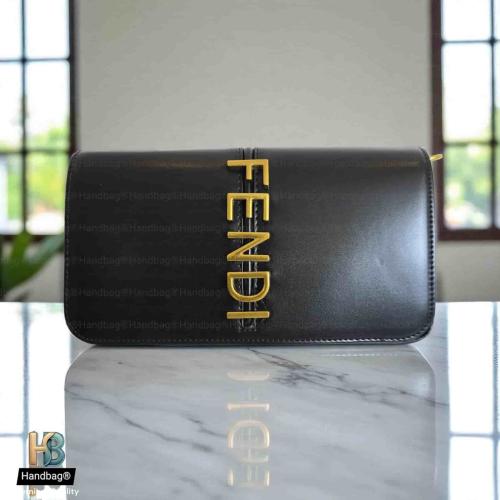 حقيبة فيندي وسط كروس وكتف 3