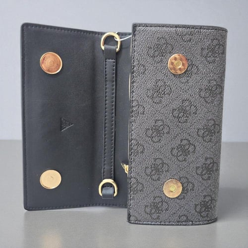 شنطة يد guess بلاك قري