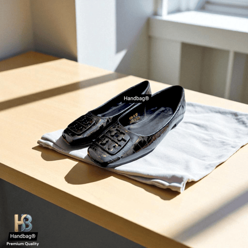 حذاء توري بورش أسود مقاس 39