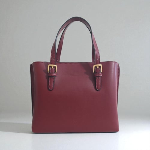 كوتش مولي توت باق مقاس 22 عنابي