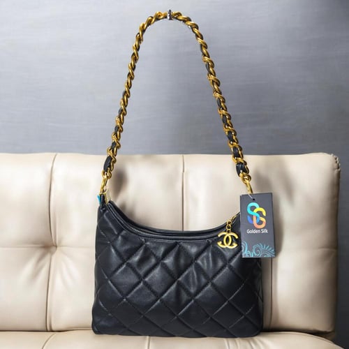 شنطة - جلد أسود مصقول مقاس26