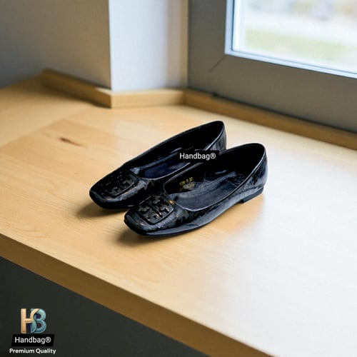 حذاء توري بورش أسود مقاس 40