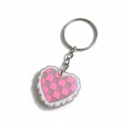 علاقة قلب وردي صفير