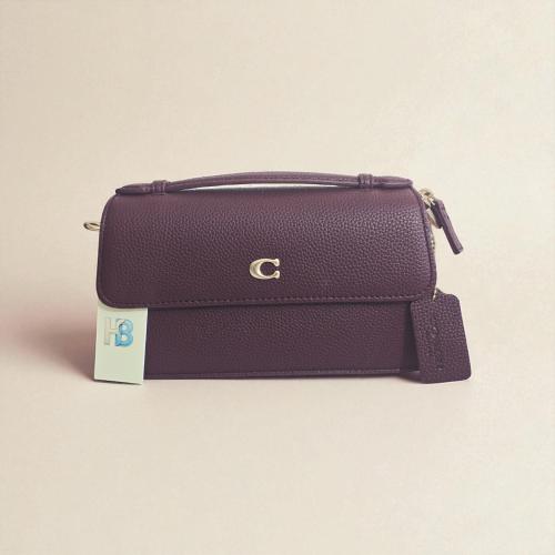 Juno Logo in Glovetanned Leather 1