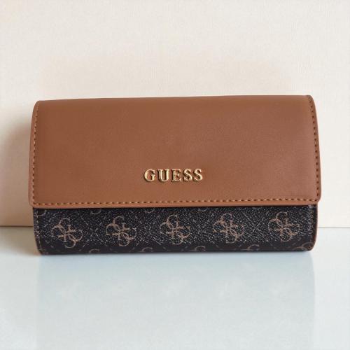 شنطة يد guess بنـي