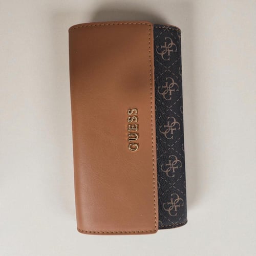 شنطة يد guess بنـي