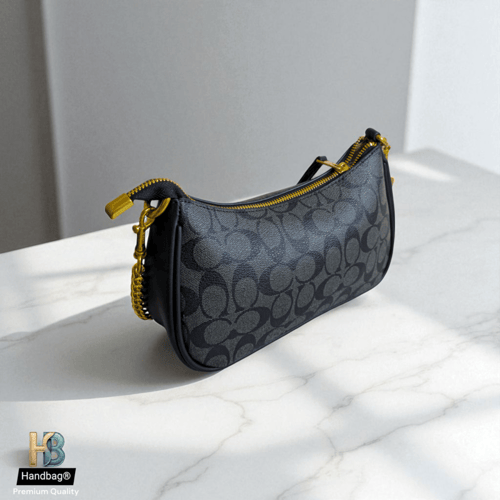 شنطة كوتش أسود