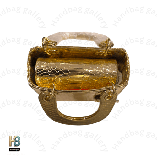 حقيبة ديور وسط قولد