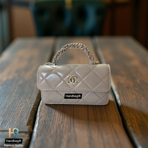 شنطة جلد بيج شانيل ميني