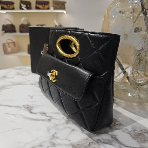 شنطة جلد شانيل هاف سيركل بينك