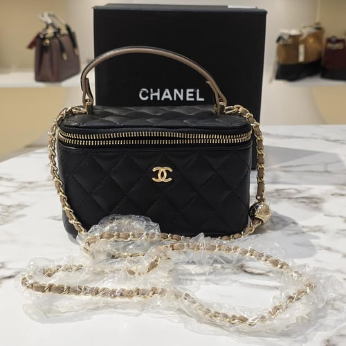 شنطة جلد شانيل ميكب black