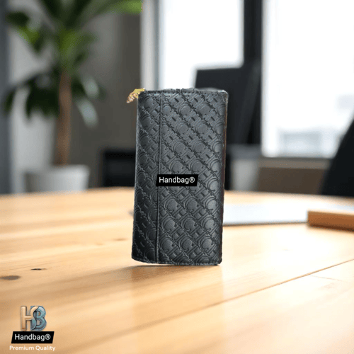 شنطة كلتش كارولينا هيريرا فل بلاك