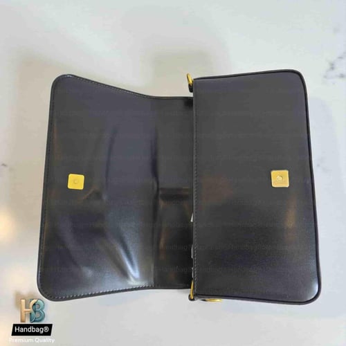 حقيبة فيندي وسط كروس وكتف 3