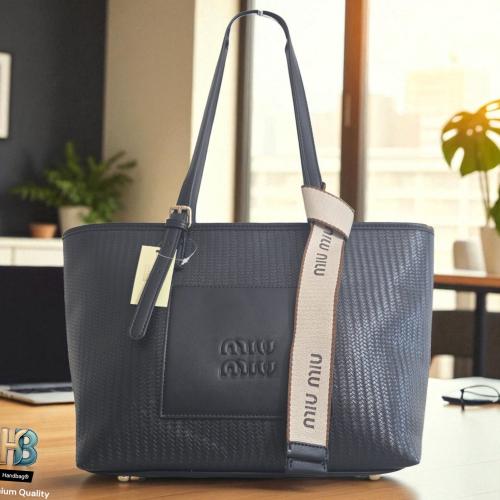 ميو لارج مودرن تخطيط أسود