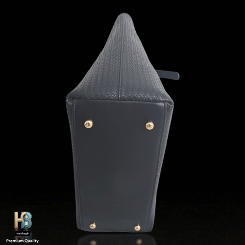 ميو لارج مودرن تخطيط أسود