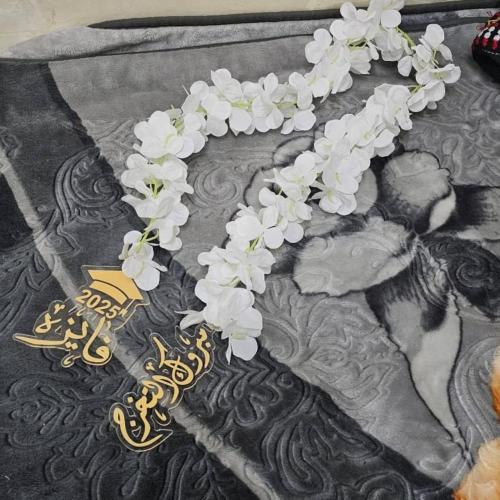 عقد ورد تخرج بالاسم حسب الطلب