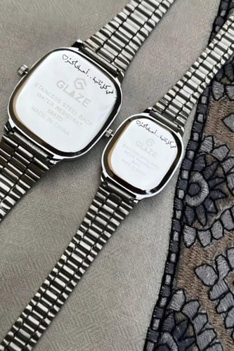 ساعات كاسيو كبلز احمر بالاسم حسب الطلب اصدار 2025