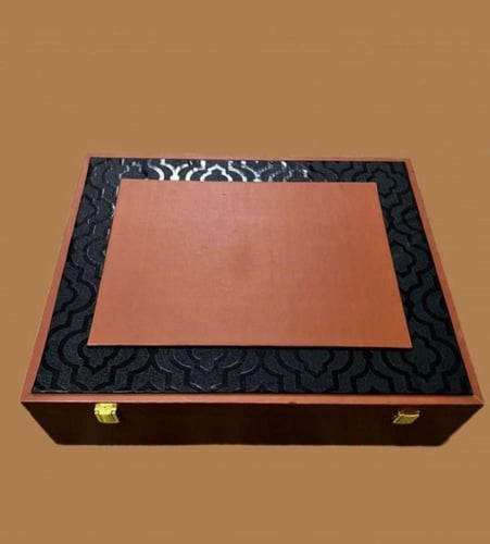 فروة رجالية دبل فيس بلون جملي مع اسود