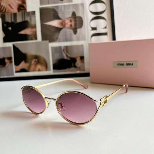 نظارة نسائية ماركة ميو ميو miu miu