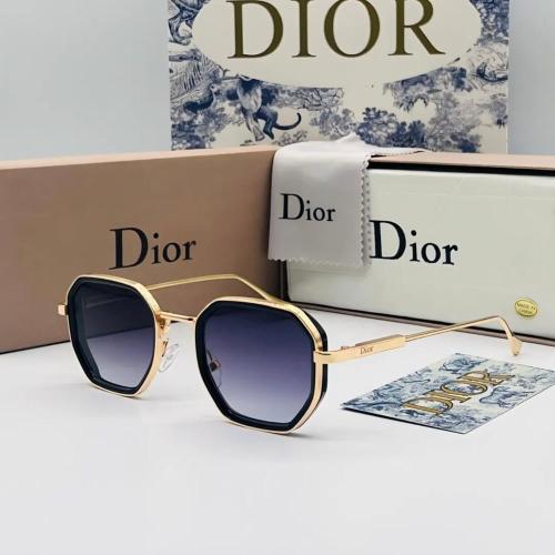 نظارة شمسية ديور ازرق