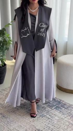 عبايه تخرج 2025