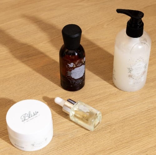 مجموعة إيفن بلس للعناية ببشرة الاطفال من ايفين كير...