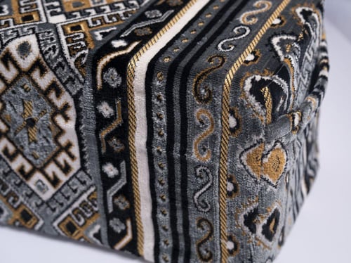 مسند (تكايه) ميموري فوم - قماش فاخر 3