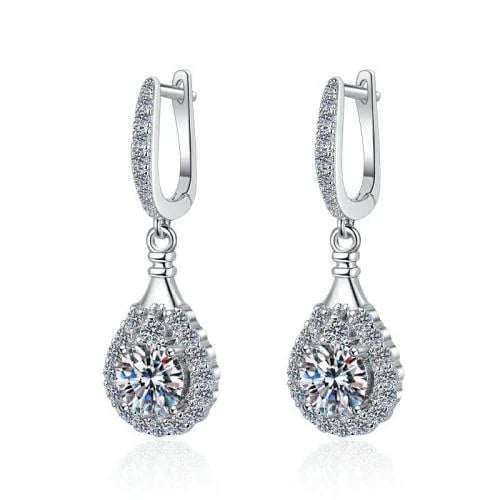 Silver earrings with moissanite stone 1 carat