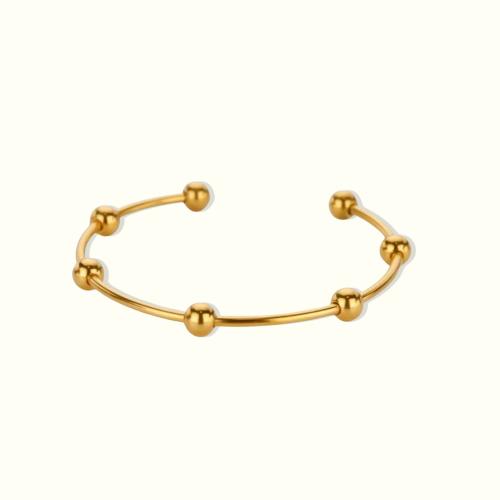 Pearl bracelet
