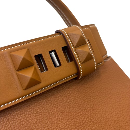 حقيبة Hermès Medor – بني جملي فاخر