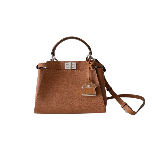 شنطة يد فندي ماستر تصميم Peekaboo كلاسيكي