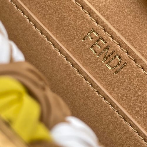 حقيبة Fendi Multicolor Mini – مزيج بني، أبيض وأصفر