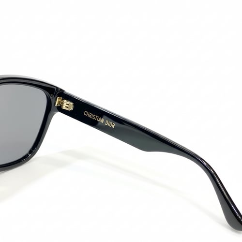 نظارة شمسية رجالية بإطار أسود كلاسيكي – عدسات رماد...