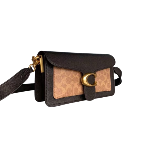 شنطة Coach بتصميم راقٍ ومميز