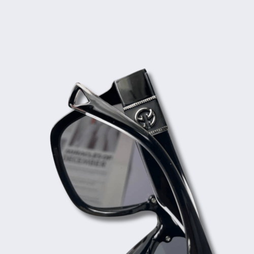 نظارة شمسية فاخرة من Gucci