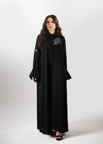 عباية سوداء فاخرة من لاميه – قماش ياباني مطرز عالي...