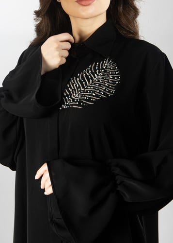 عباية سوداء فاخرة من لاميه – قماش ياباني مطرز عالي...