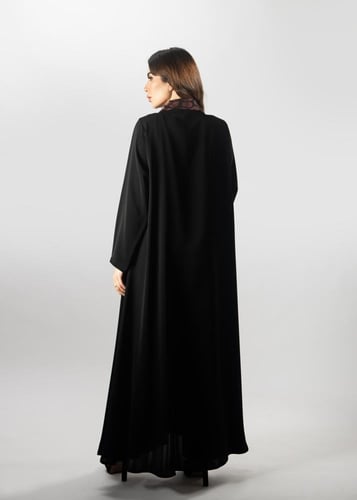 عباية سوداء فاخرة من لاميه – قماش ياباني مطرز عالي...