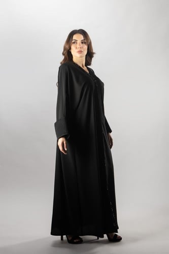 عباية سوداء فاخرة من لاميه – قماش ياباني مطرز عالي...