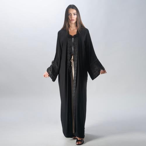 عباية لاميه تالقي - فاخر اسود مطرز بالاسود