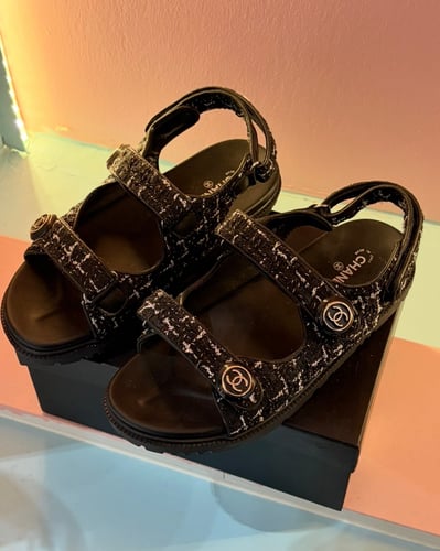 Girls' Chanel shoes