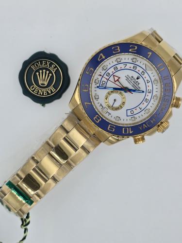 ساعة أنيقة بتصاميم كلاسيكية وعصرية