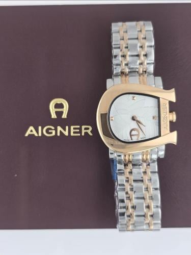 ساعة نسائية فاخرة بتصميم أنيق يأسركِ بجمال التفاصي...